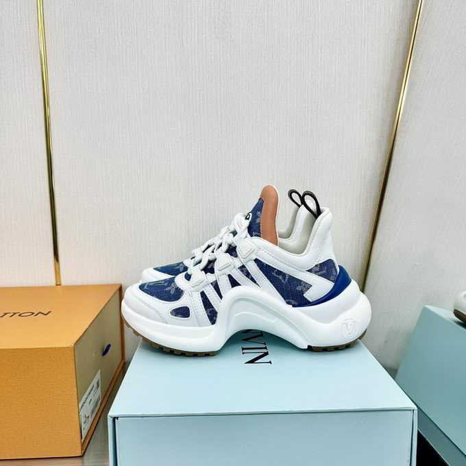 Louis Vuitton Sneakers Wmns ID:20250217-122